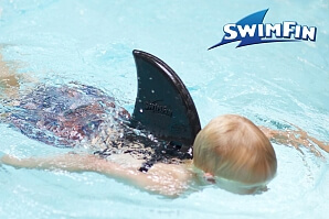 Hjälpande fena för simmande barn
